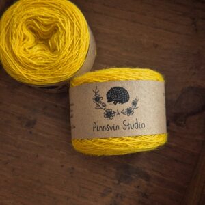 Laine fine à broder jaune tanaisie - Pinnsvin Studio