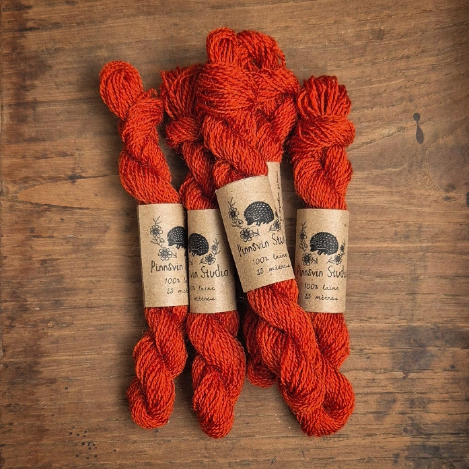 Pinnsvin Studio - Laine fine à broder rouge garance